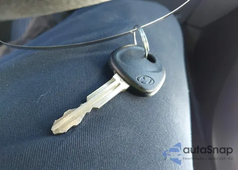 2013 Hyundai Elantra Gls z USA, uszkodzony, nr VIN KMHDH4AE4DU986042